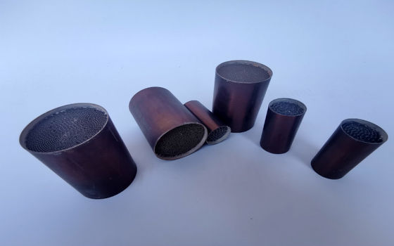 Euro de 100CPSI 200CPSI 4 catalyseurs de contrôle des émissions des véhicules à moteur de convertisseur catalytique