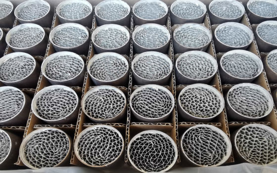 euro universel 4 de catalyseur de 200 300 400 Cpsi nid d'abeilles 5 6 en céramique