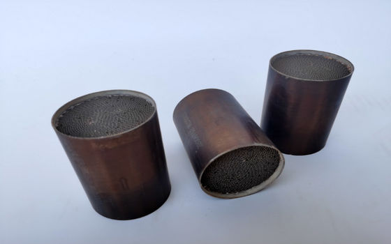 Convertisseur catalytique de Rhésus de palladium de pinte dans la moto 300 CPSI 400 CPSI